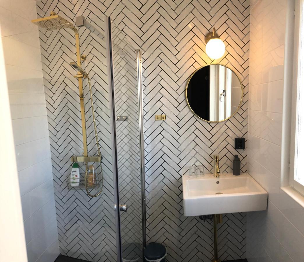 Hotell Apladalen I Vaernamo Экстерьер фото