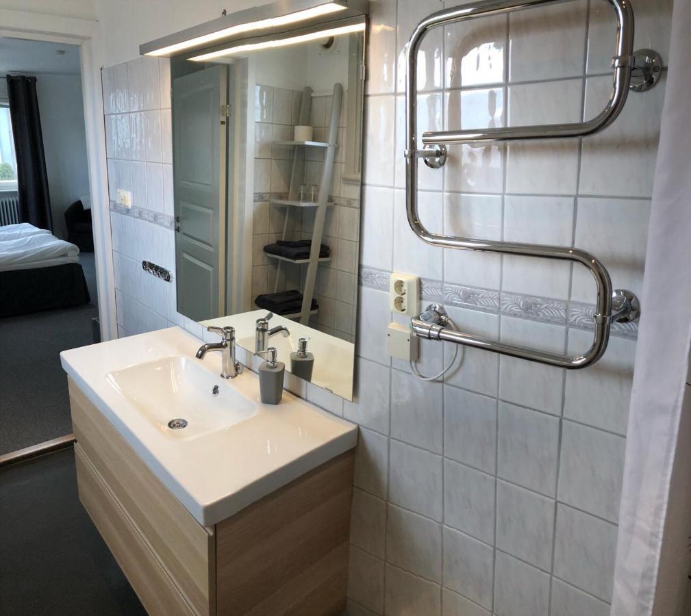 Hotell Apladalen I Vaernamo Экстерьер фото